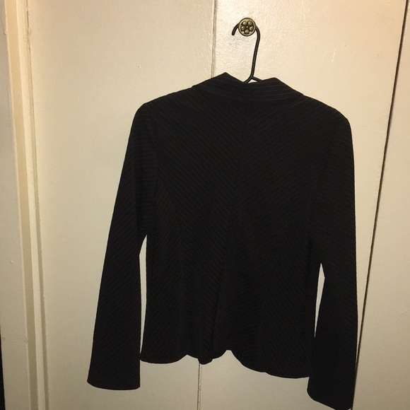 ... - Picture 2 of 2